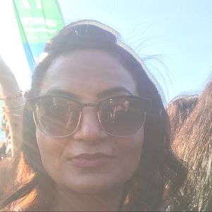 Meet your Posher, Chitra